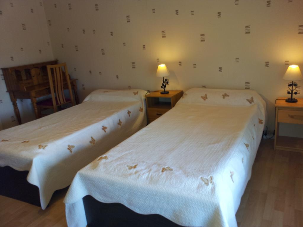 La Croix De Bois Bed & Breakfast Jayat Room photo